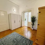 New! Mucha 3bdr Flat In Heart Of The Center Apartmán *