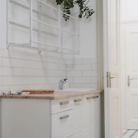 New! Mucha 3bdr Flat In Heart Of The Center Apartmán Praha