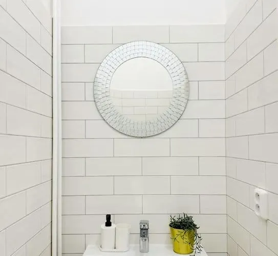 New! Mucha 3bdr Flat In Heart Of The Center Praha