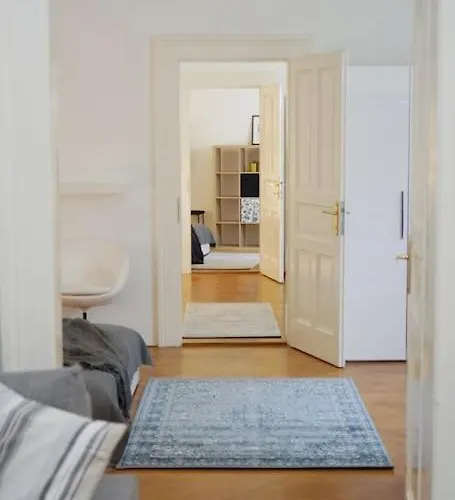New! Mucha 3bdr Flat In Heart Of The Center Apartmán