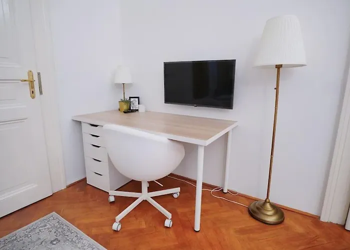 Apartmán New! Mucha 3bdr Flat In Heart Of The Center