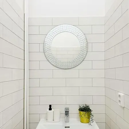 New! Mucha 3bdr Flat In Heart Of The Center 布拉格